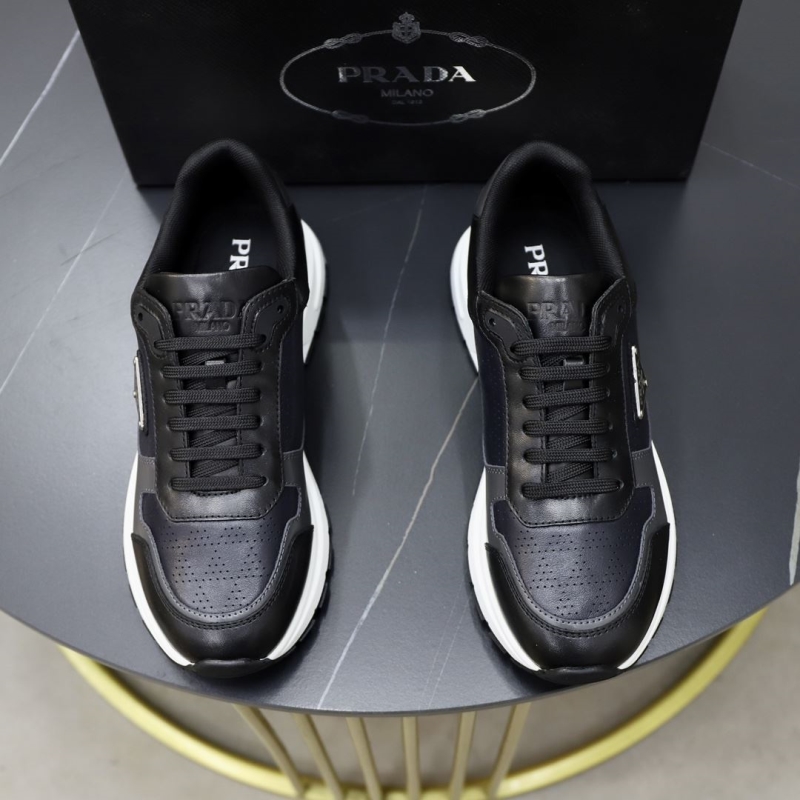 Pra*a casual shoes